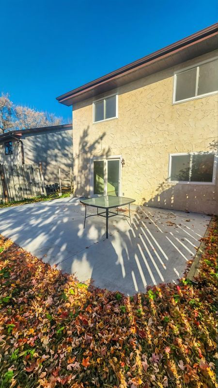 9 Heights Rd NE in Saint Michael, MN - Foto de edificio - Building Photo