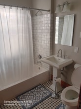 552 N Lawler Ave in Chicago, IL - Building Photo - Building Photo