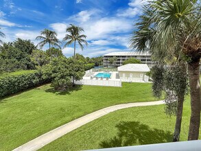 2601 Village Blvd in West Palm Beach, FL - Building Photo - Building Photo