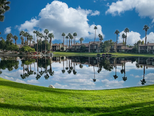 55504 Firestone in La Quinta, CA - Foto de edificio - Building Photo