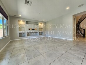 7170 Cotton Bluff St in Las Vegas, NV - Building Photo - Building Photo