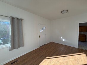 1802 S Lane St in Seattle, WA - Foto de edificio - Building Photo