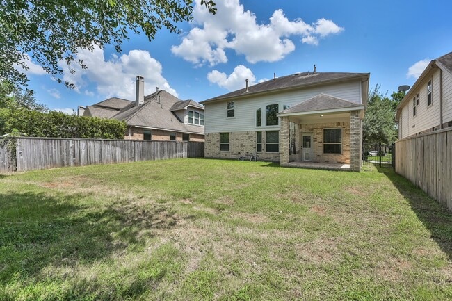 property at 106 N Pinto Point Cir