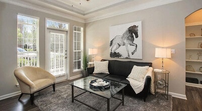 Verdant Peachtree Creek in Atlanta, GA - Building Photo - Building Photo