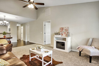 525 Deerchase Ct in Statesboro, GA - Building Photo - Building Photo