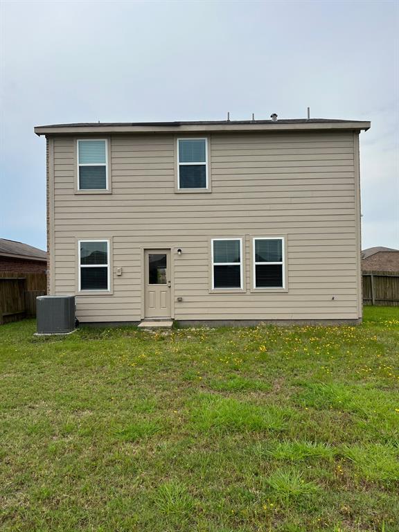 12214 Regatta Ln in Texas City, TX - Building Photo - Building Photo