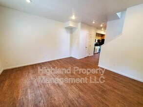 1215-1217 NE Monroe St in Pullman, WA - Building Photo - Building Photo