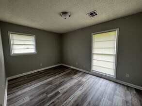 406 Garden Homes Cir in Montgomery, AL - Building Photo - Building Photo