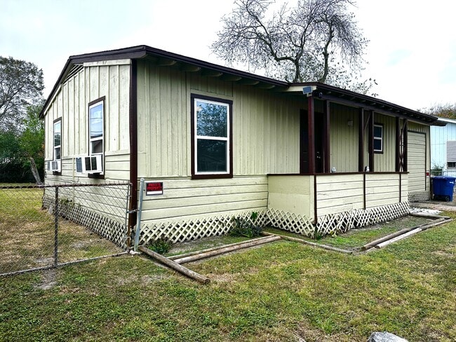 property at 1705 Whiting Dr
