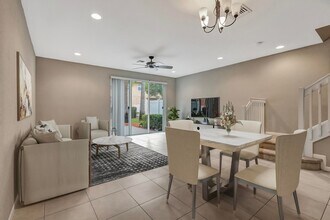 5830 Monterra Club Dr in Greenacres, FL - Building Photo - Building Photo