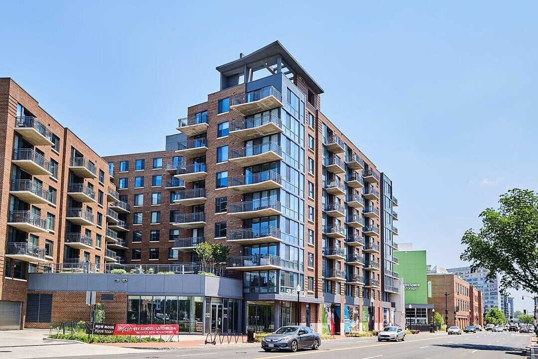 50 Florida Ave NW in Washington, DC - Foto de edificio