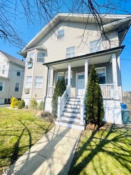 300 Myrtle Ave in Garwood, NJ - Foto de edificio - Building Photo