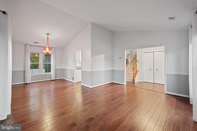 14551 Lock Dr in Centreville, VA - Building Photo - Building Photo