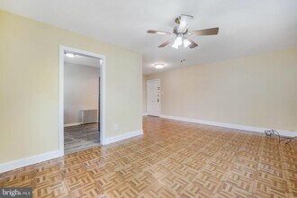 2726 Washington Blvd in Arlington, VA - Building Photo - Building Photo