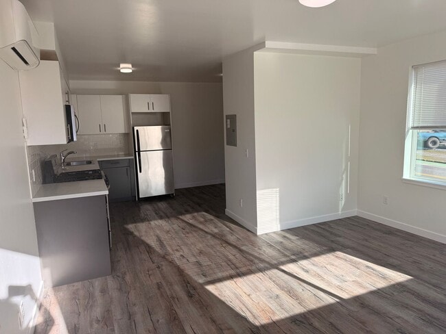 property at 1714 Columbia St