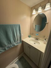 6264 Ducketts Ln in Elkridge, MD - Building Photo - Building Photo