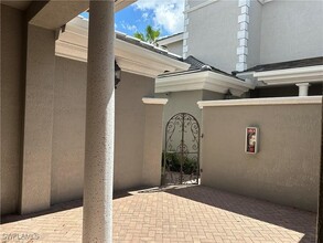 9202 Museo Cir in Naples, FL - Building Photo - Building Photo