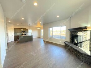 20584 Rolen Ave in Bend, OR - Building Photo - Building Photo