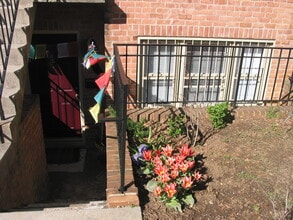 1653 Park Rd NW in Washington, DC - Foto de edificio - Building Photo