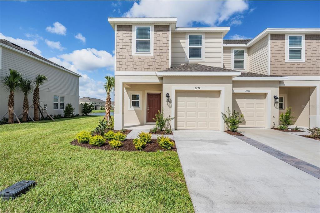 2279 Paravane Wy in Wesley Chapel, FL - Building Photo