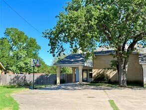 104 Verna Spur in Georgetown, TX - Foto de edificio - Building Photo