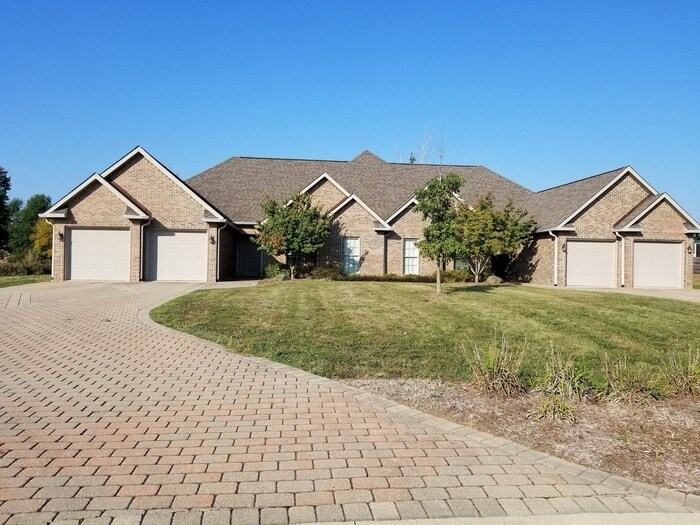 5453 Dairy Ln in Terre Haute, IN - Building Photo