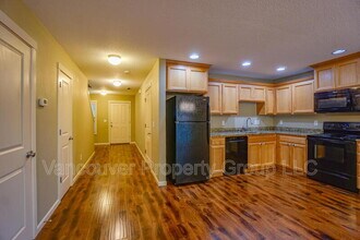 9601 NE 72nd St in Vancouver, WA - Building Photo - Building Photo