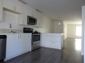 166 McPherson Crescent in Penticton, BC - Building Photo
