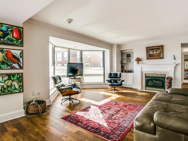 4242 Lomo Alto Dr, Unit N72 in Dallas, TX - Building Photo - Building Photo