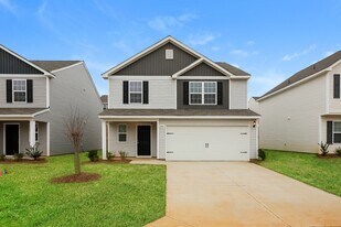 2143 Southlea Dr in Inman, SC - Building Photo