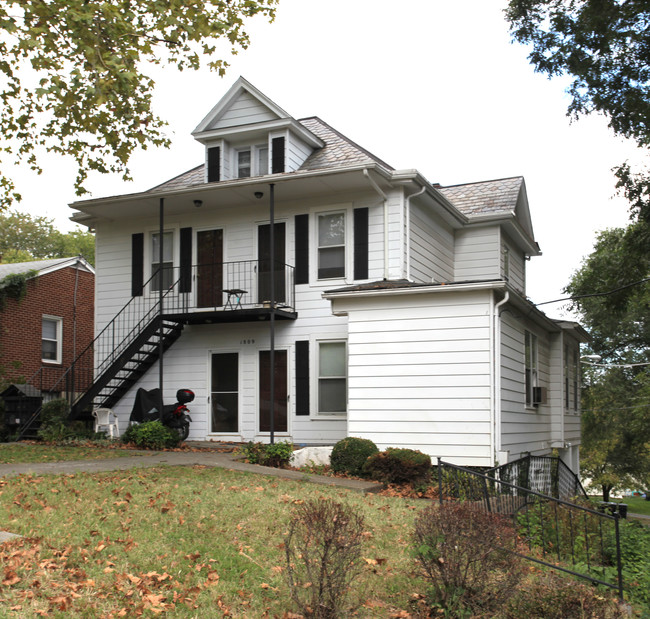 1809 Oxford Ave in Roanoke, VA - Building Photo - Building Photo