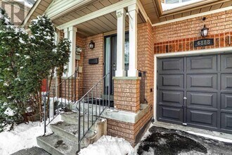 6888 Dillingwood Dr in Mississauga, ON - Building Photo - Building Photo