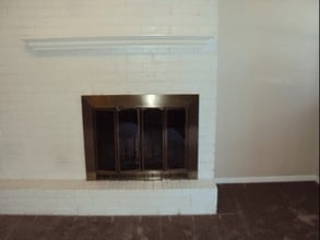 Cambridge Oaks I in Tyler, TX - Building Photo - Interior Photo