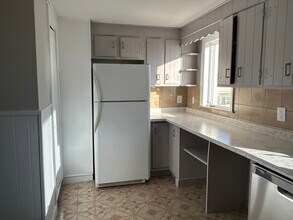 21 Carney St in Medford, MA - Building Photo - Building Photo