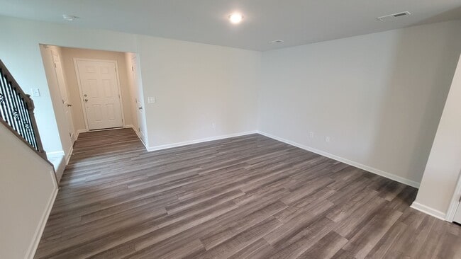 909 Powder Crk Dr in Reidville, SC - Building Photo - Building Photo