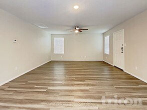 6542 Augustus Magee in San Antonio, TX - Building Photo - Building Photo