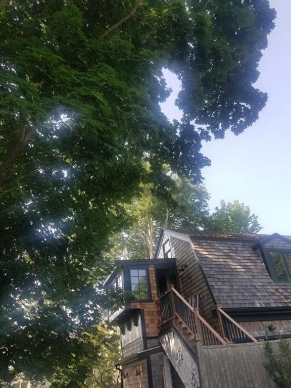99 Coggeshall Ave in Newport, RI - Foto de edificio - Building Photo
