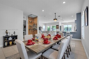 3332 W 95th Terrace in Hialeah, FL - Building Photo