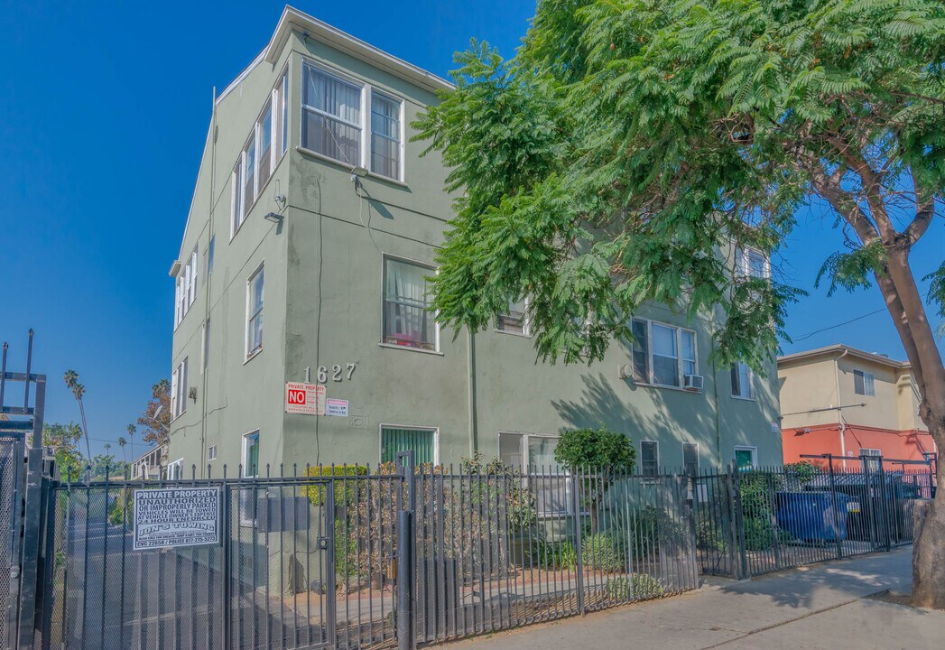 1627 N Normandie Ave in Los Angeles, CA - Building Photo