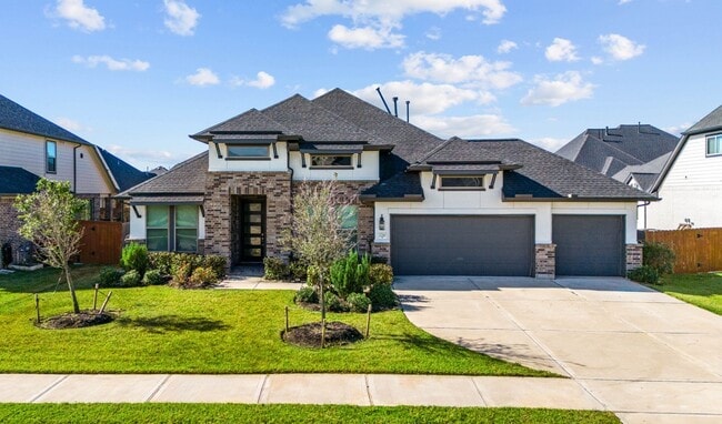 2210 Bristlegrass Dr