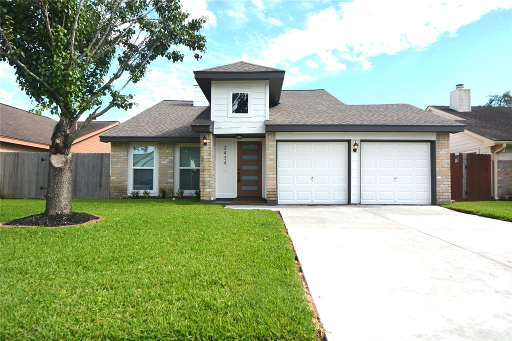 2434 Planters Row in Sugar Land, TX - Building Photo