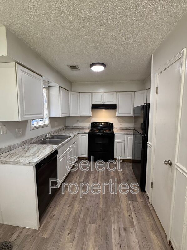 1618 W Matthews Ave in Jonesboro, AR - Building Photo - Building Photo