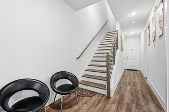 8132 Bromley Dr in Dallas, TX - Building Photo - Building Photo