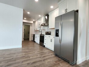 616 S Miller Ave, Unit 616 S Miller Ave apt B in North Salt Lake, UT - Building Photo - Building Photo