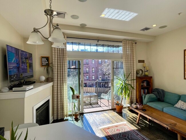 410 Columbus Ave, Unit 2