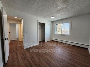 3081 Lois Dr in Anchorage, AK - Building Photo - Building Photo