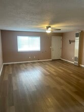 722 Cedar St in Medford, OR - Building Photo - Building Photo