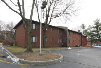 Bridge Park Apartments in Poughkeepsie, NY - Building Photo - Building Photo