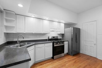 1828 N Whipple St in Chicago, IL - Building Photo - Building Photo