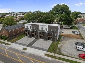 113 E 9th St, Unit 1 in Greenville, NC - Foto de edificio - Building Photo